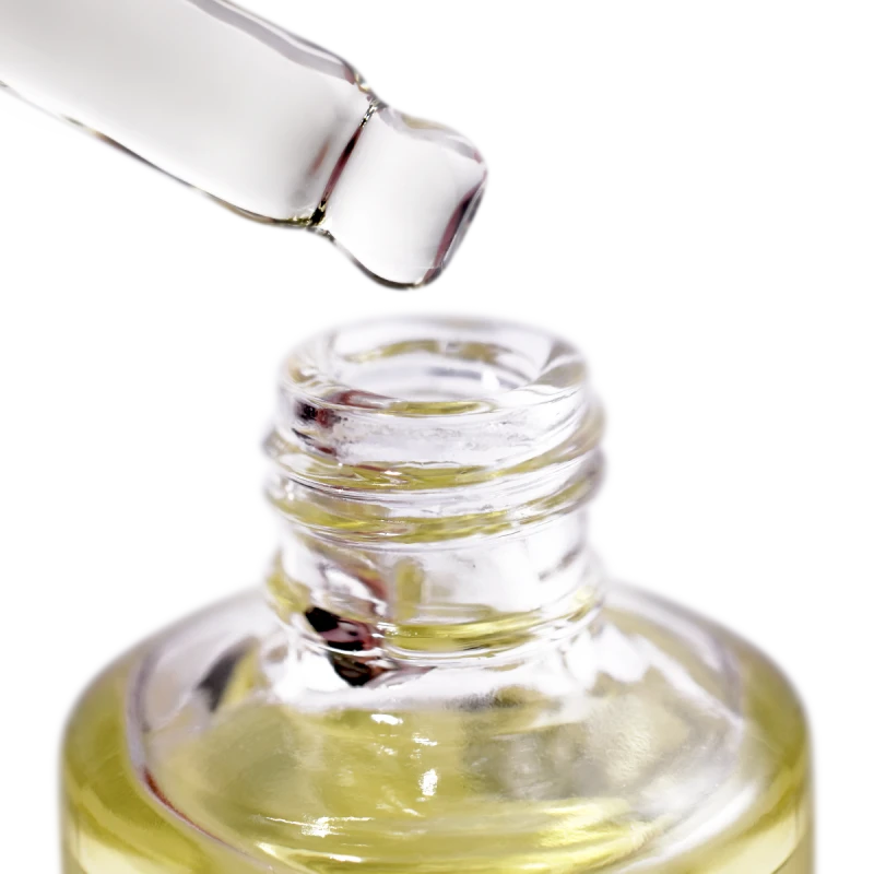 VIP Cuticle Oil, 15 ml / Масло по уходу за ногтями и кутикулой