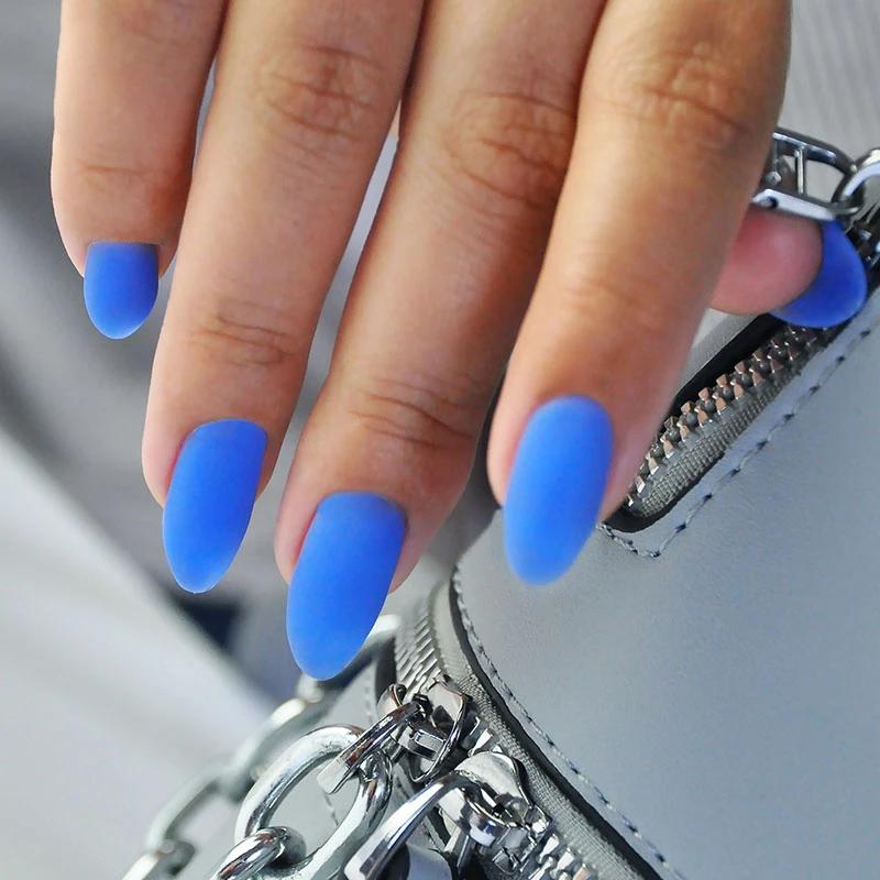 Камуфлююча база PNB, Mambo, синій, 8 мл